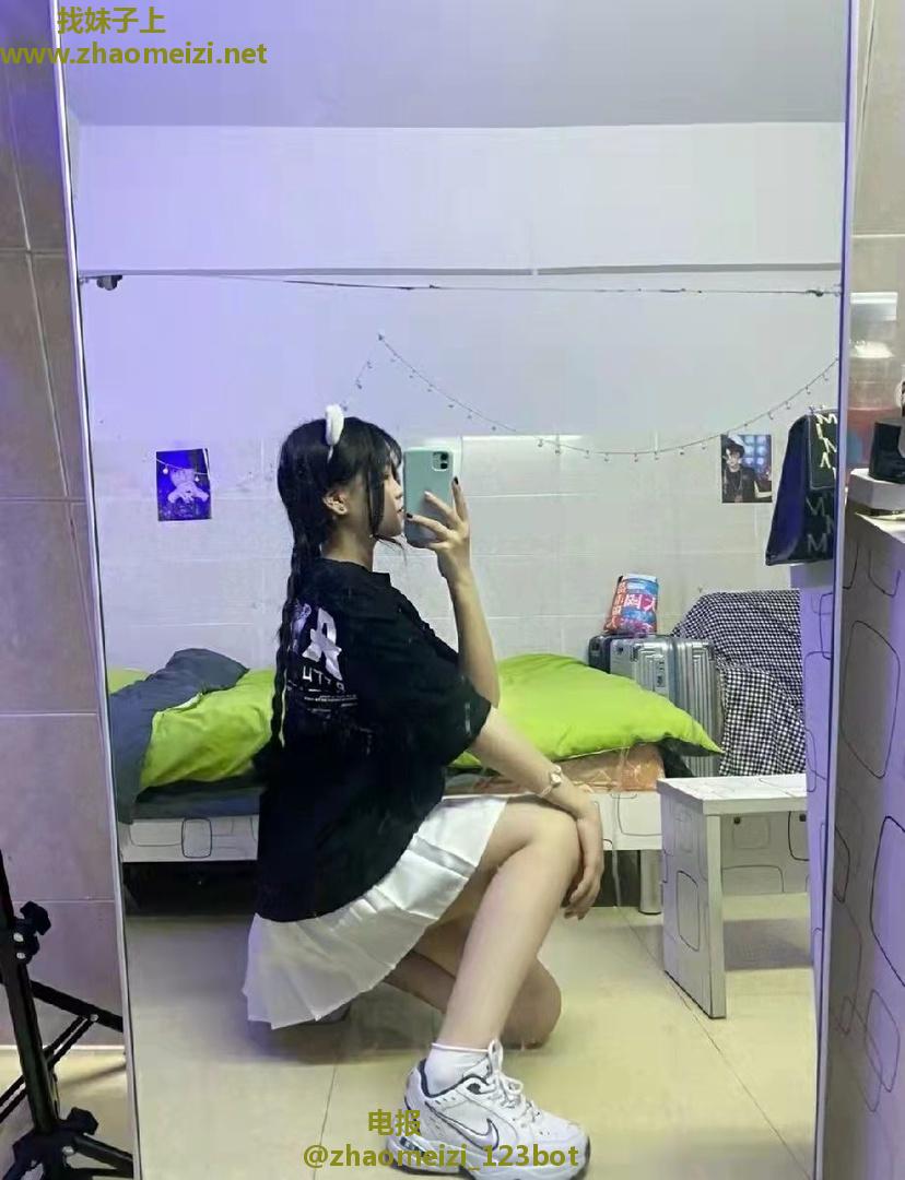 武汉真实00年成都妹子