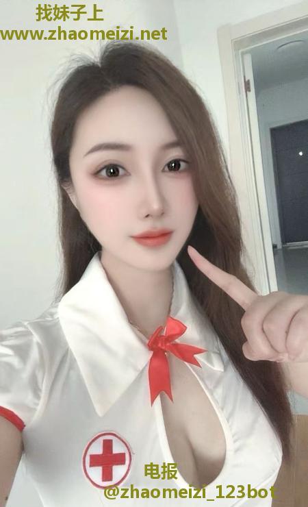 肤白貌美性感妹纸