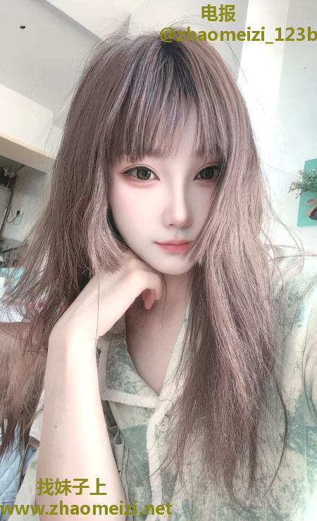 服务型美女