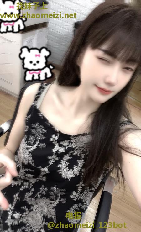 服务型美女