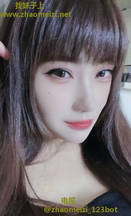 服务型美女