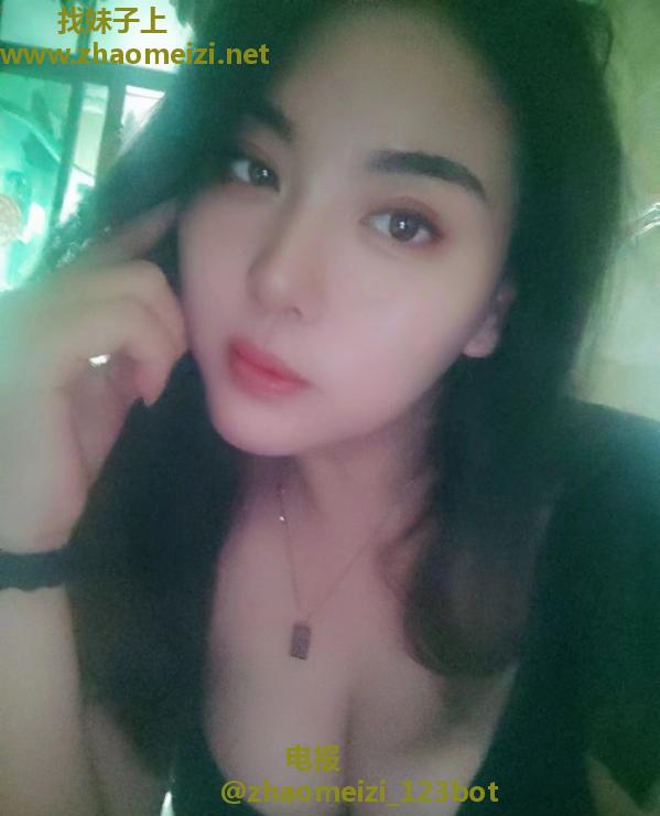 肥臀服务控骚女