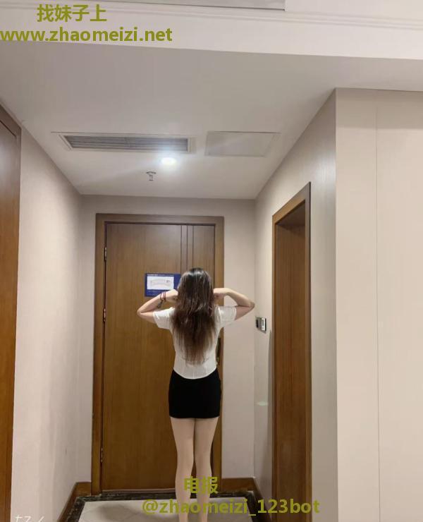 毒龙骚货少妇