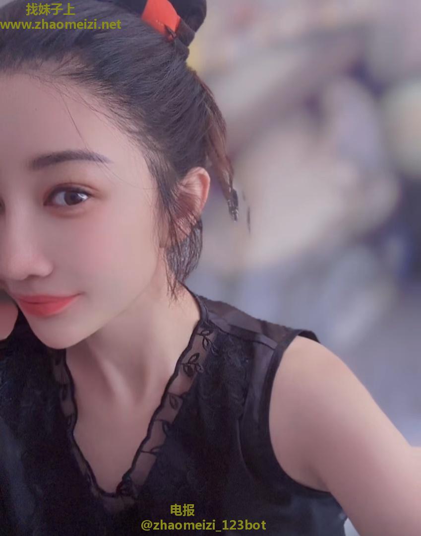 东北少妇 明媚