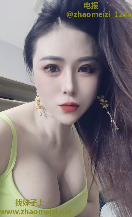 包河大熊翘臀美女