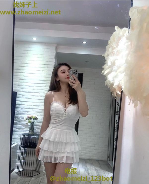 大胸颜值Tina