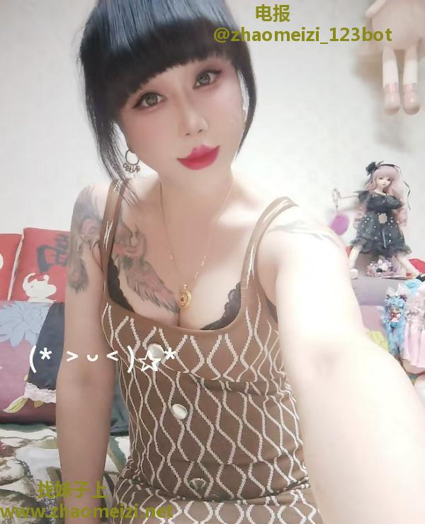 侧入后入少妇