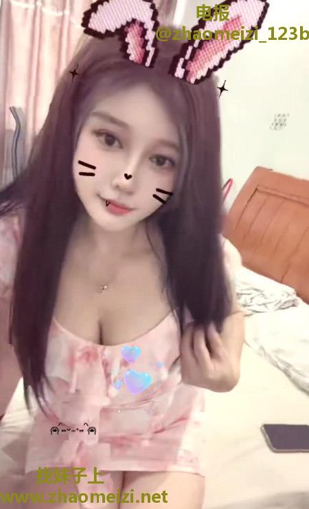 丰乳肥臀细腰少妇