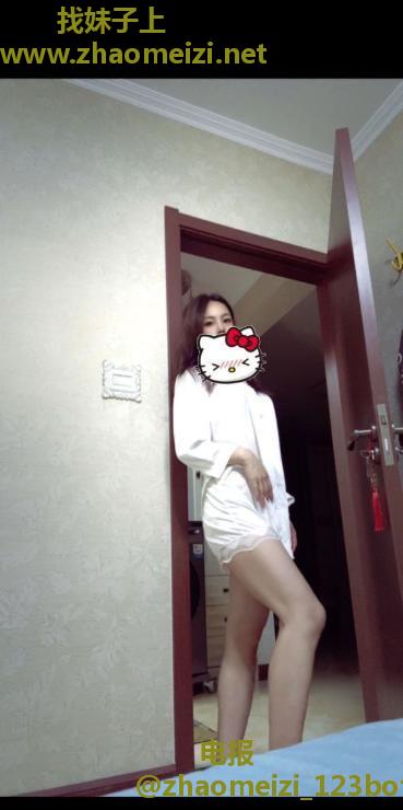 市区美丽性感小姐姐
