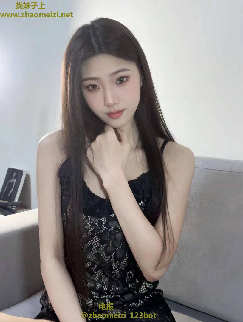 滨江身材苗条腿长老师