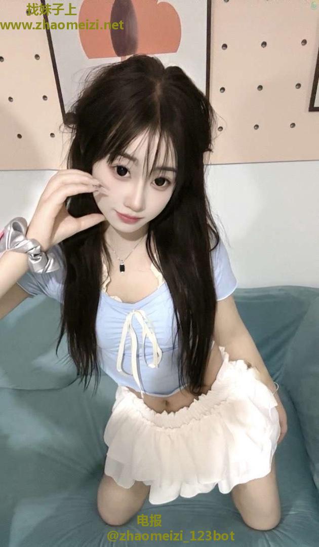 敏感清纯白皙光滑嫩妹