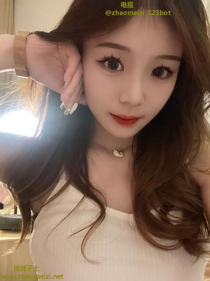 宋家庄白皙小嫩妹