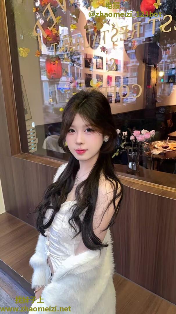铁西大胸美女