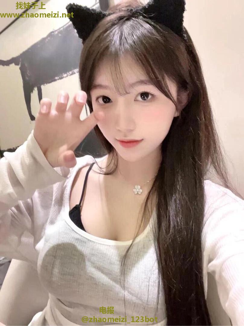 翘臀大屁股姐姐