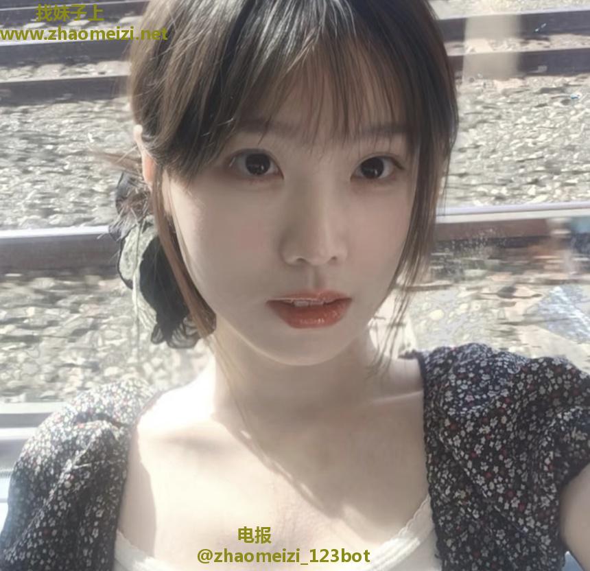 青岛美女彤彤