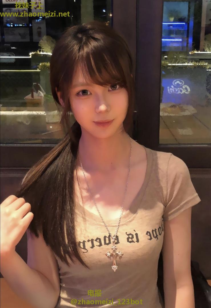 闵行性感美女小月