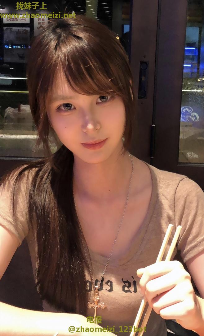 闵行性感美女小月