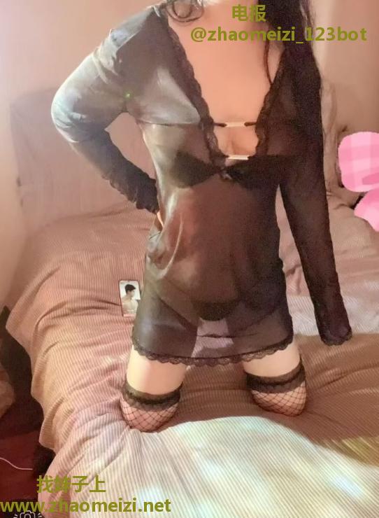 大胸御姐幺妹