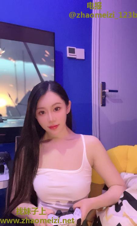 热情主动小姐姐