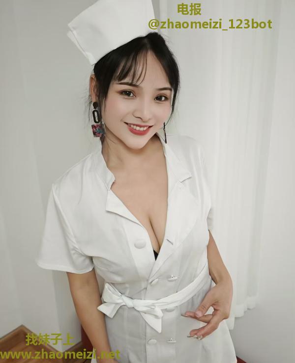 D罩小姐姐女仆诱惑
