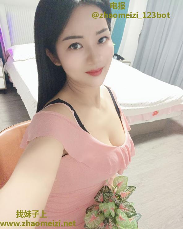 海珠轻熟性价比小妮子