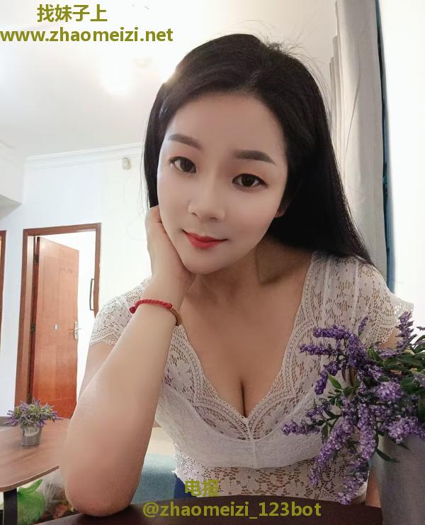 海珠轻熟性价比小妮子
