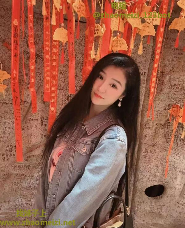 蜀山骨感美女