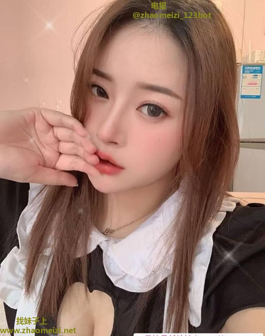 美胸高挑妹子夏颜