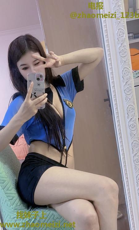 性感长腿小骚女