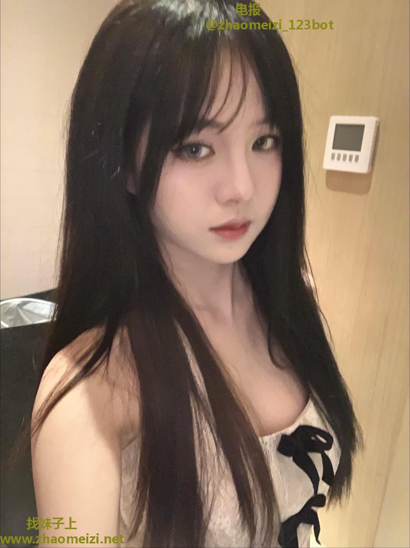 浦东一线天妹妹