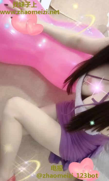 性感制服大胸香儿