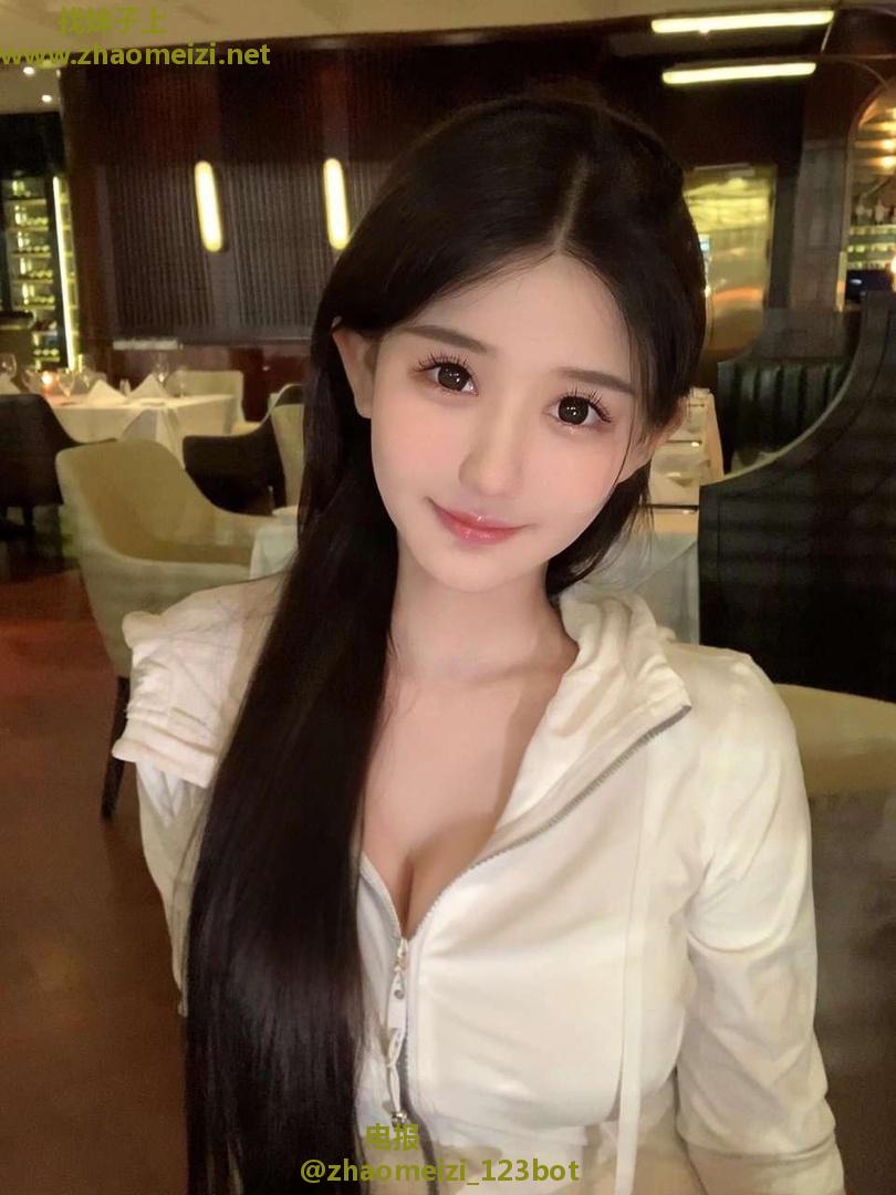 丰泽清纯可爱萌妹