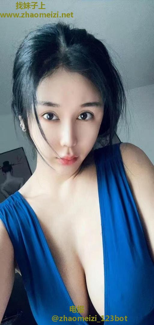 微胖翘臀女友小丝   