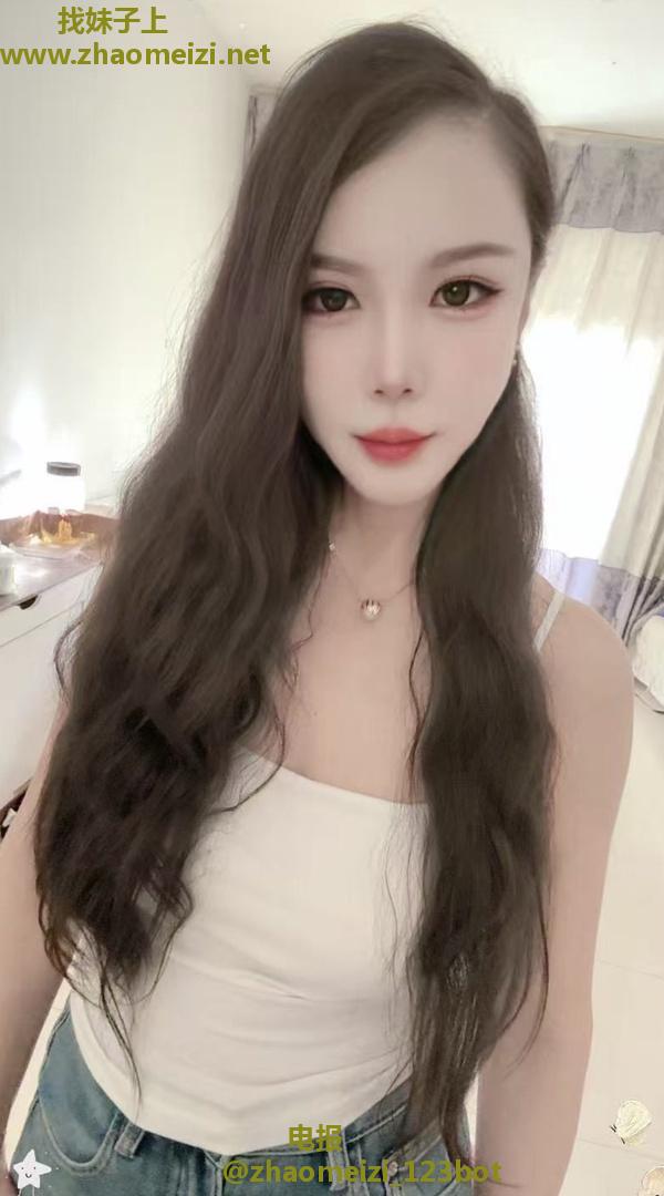 少妇霞霞