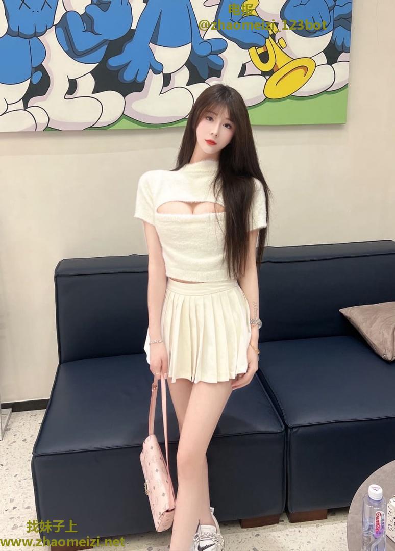 白皙敏感韵味邻家小妹