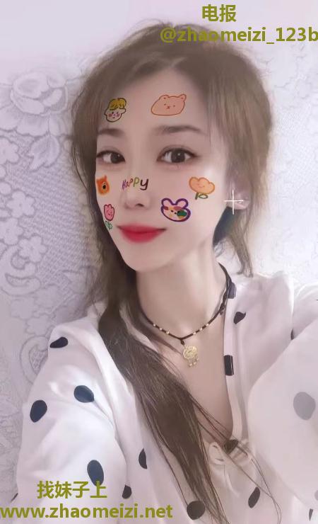 炮架子小少妇