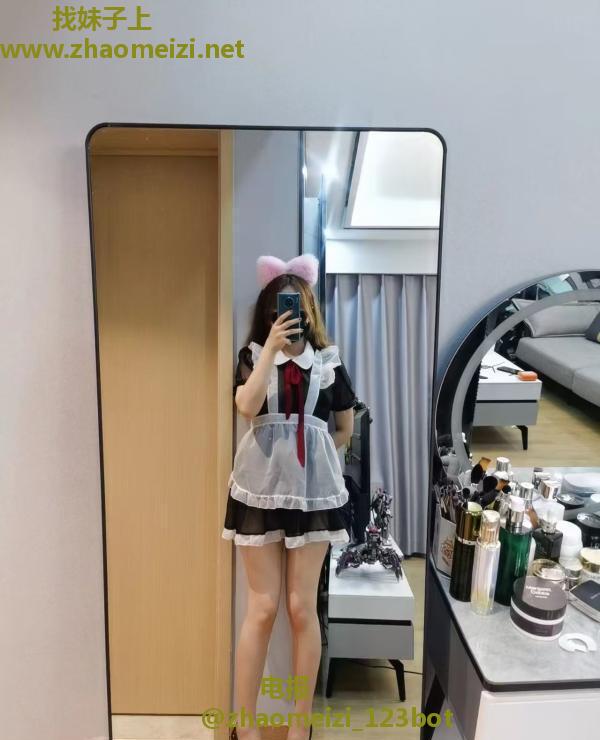 滨江爆草性感女仆