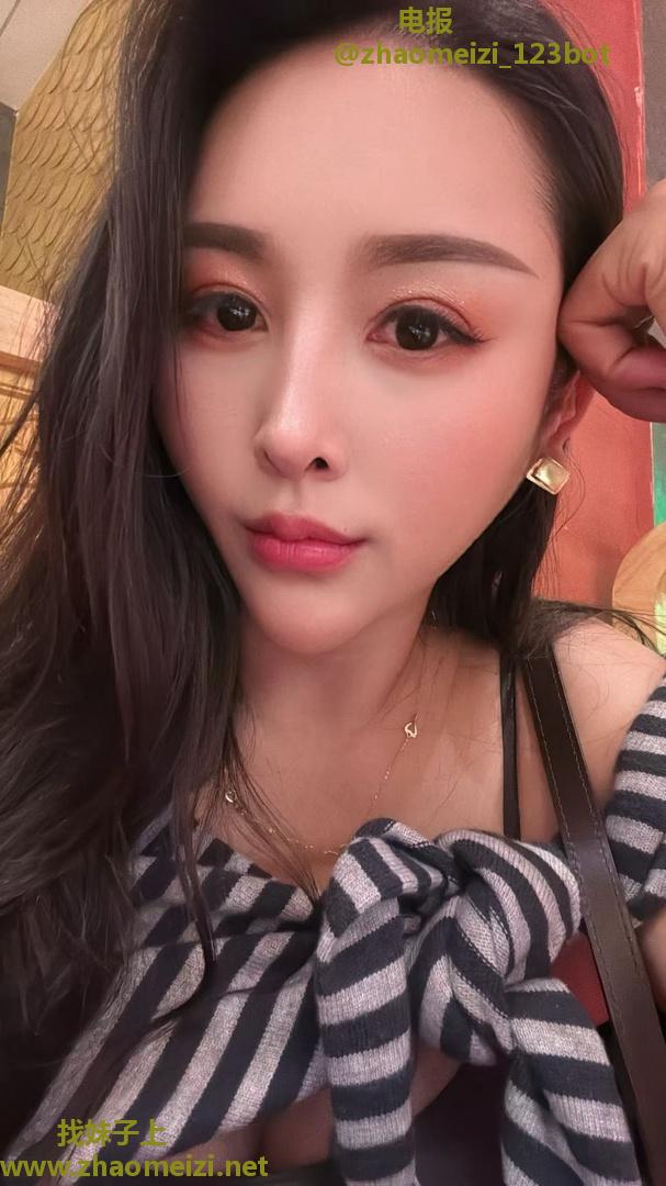丰满性感丽丽