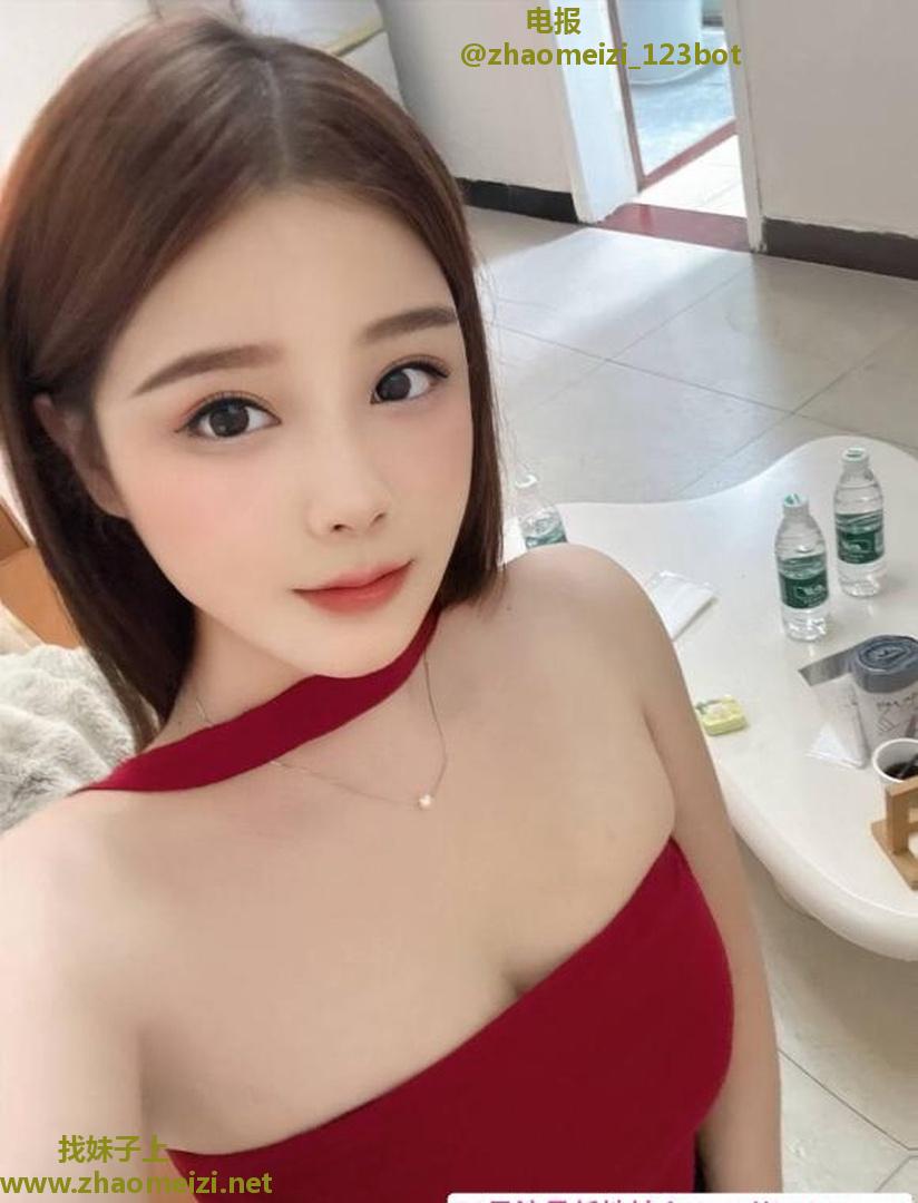 大胸兼职妹子