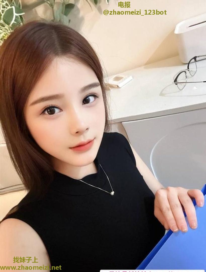 大胸兼职妹子