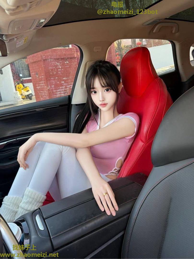 瑶海性感瑜伽小妹