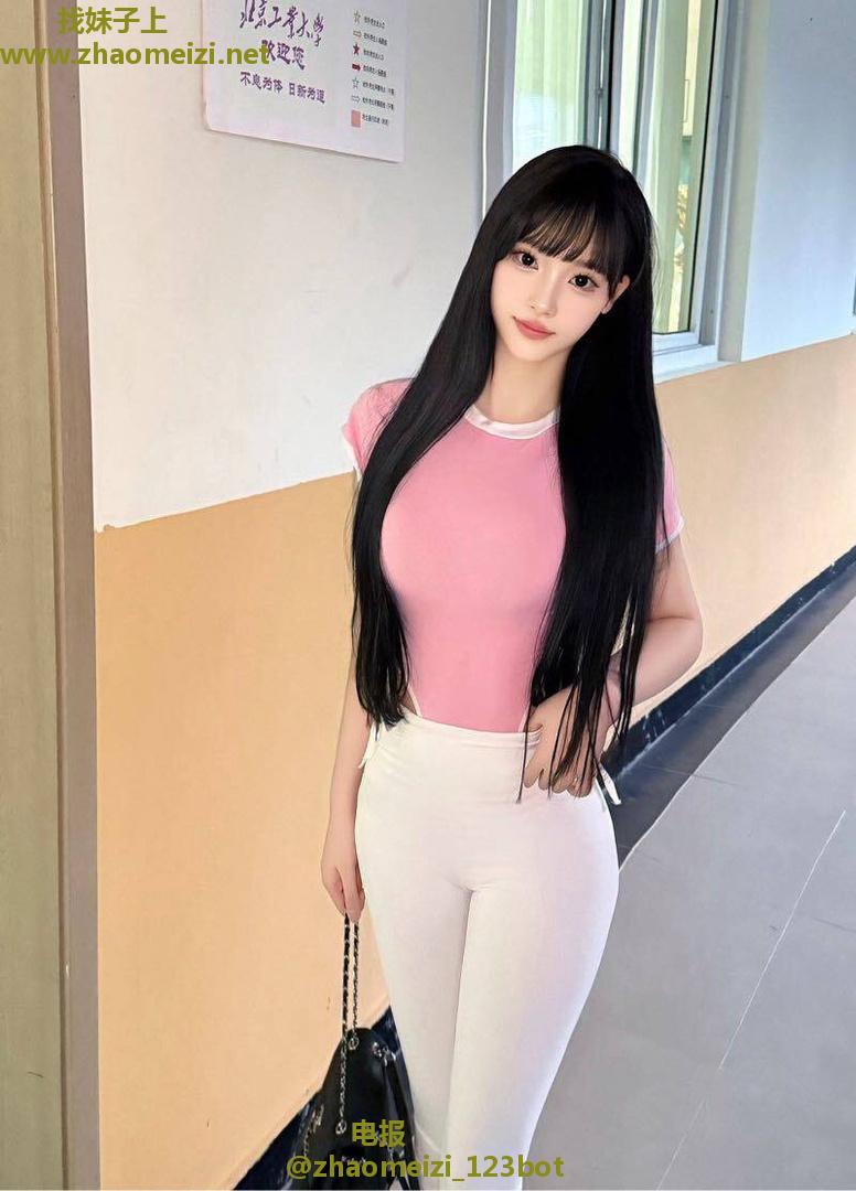 瑶海性感瑜伽小妹