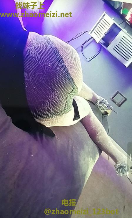 风情喷水姐姐