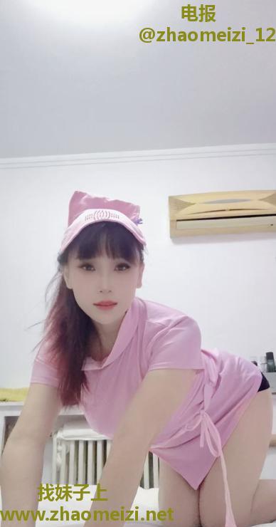 制服少妇