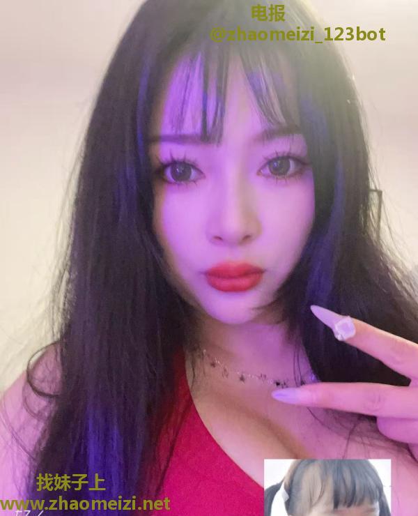 E奶巨乳小姐姐