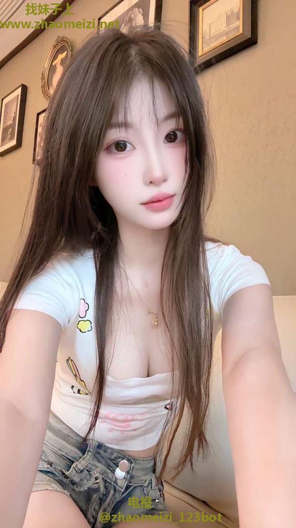 莲池白嫩天然一线天