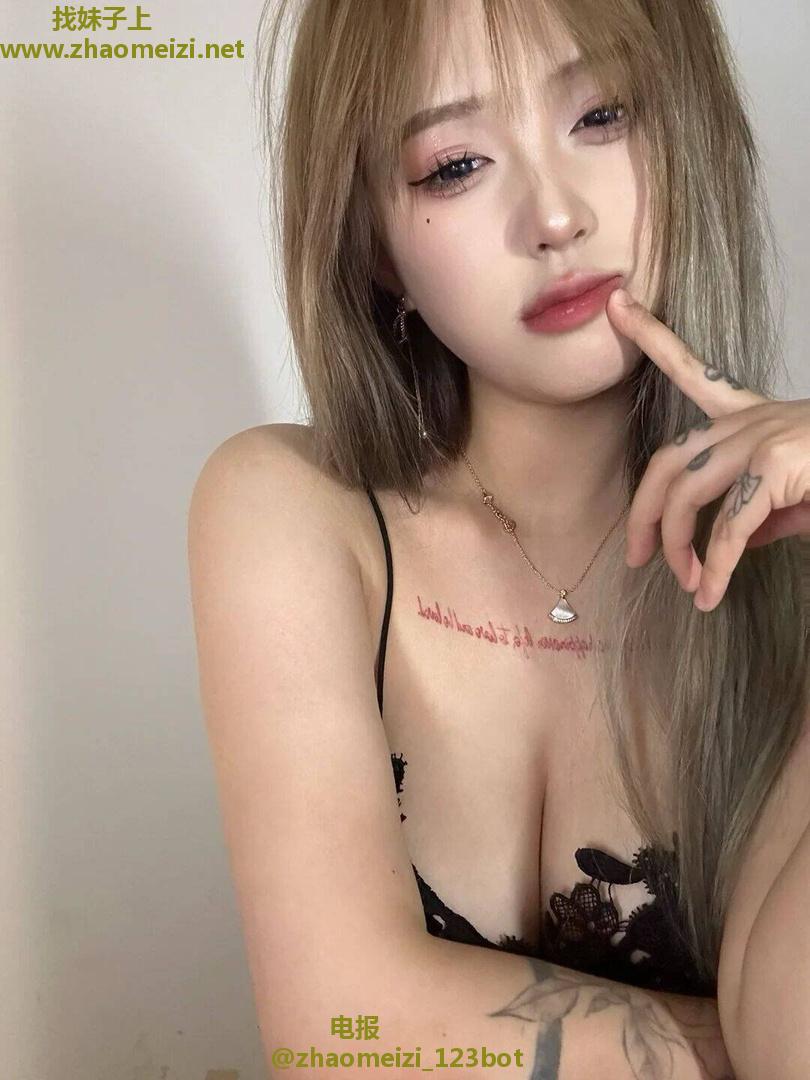 铁西大胸兼职美女