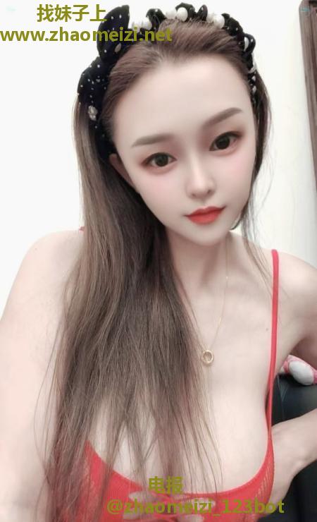 龙华E奶大波丹妮