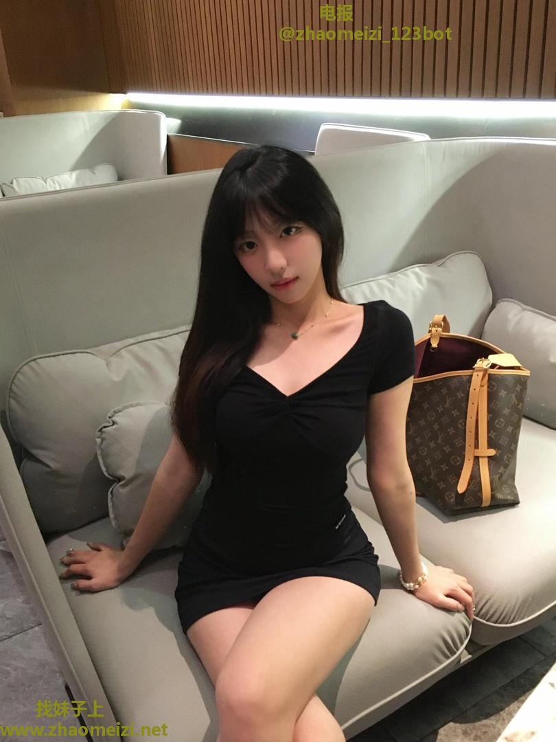 兼职长腿嫩妹