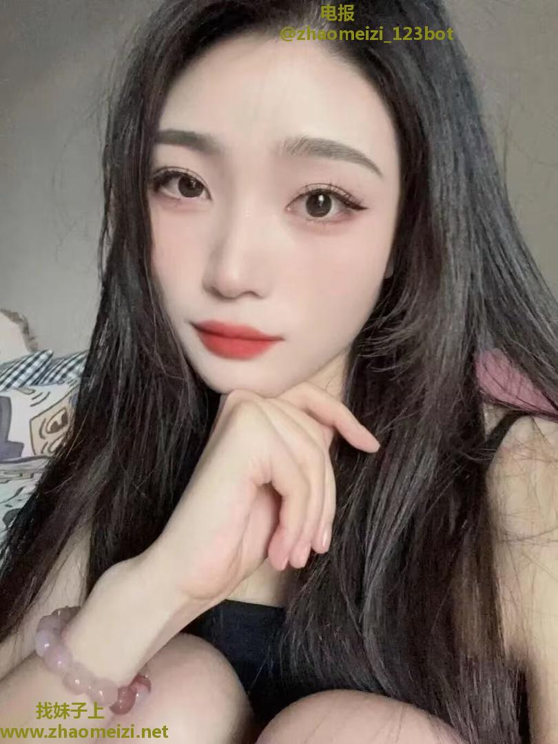 温柔的西梅小姐姐